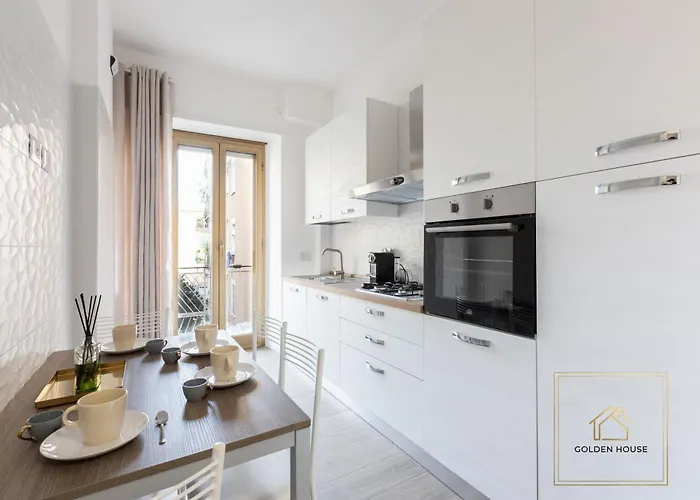 Golden House - 1bdr Apt, 10min To Center-100mt Metroa - 2-4 Pax - A-c Appartamento *