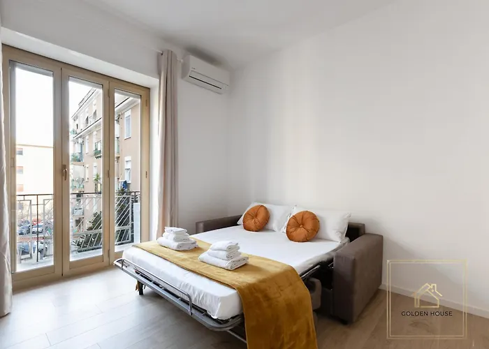 Apartament Golden House - 1bdr Apt, 10min To Center-100mt Metroa - 2-4 Pax - A-c