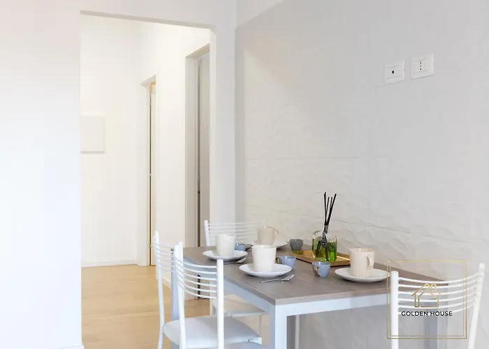 Golden House - 1bdr Apt, 10min To Center-100mt Metroa - 2-4 Pax - A-c Appartamento *